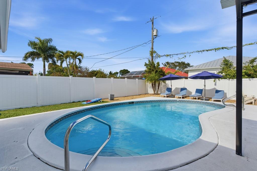 NAPLES PARK - Residential