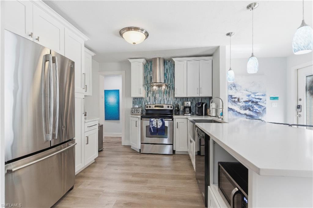 NAPLES PARK - Residential