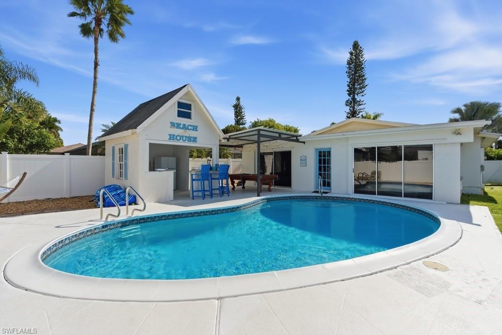 NAPLES PARK - Residential