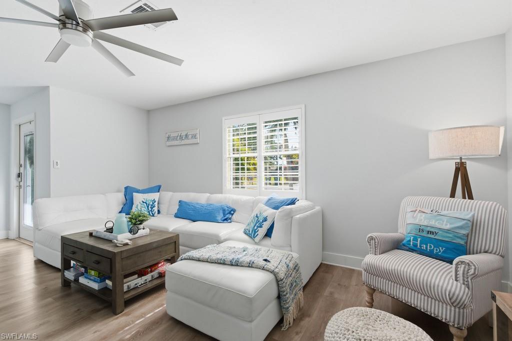 NAPLES PARK - Residential