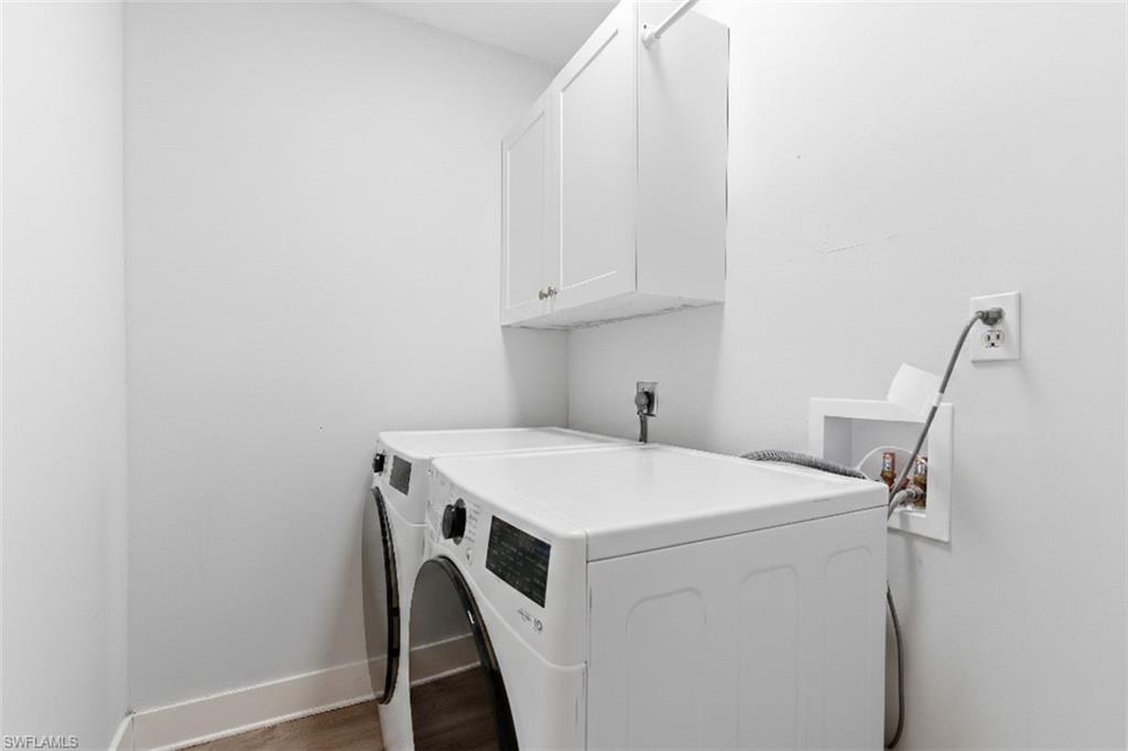 NAPLES PARK - Residential