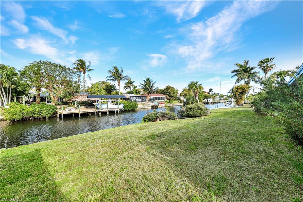 CAPE CORAL - Land