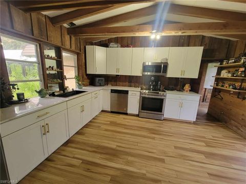 3570 Williamson RD FORT MYERS FL 33905