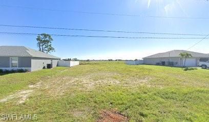 CAPE CORAL - Land