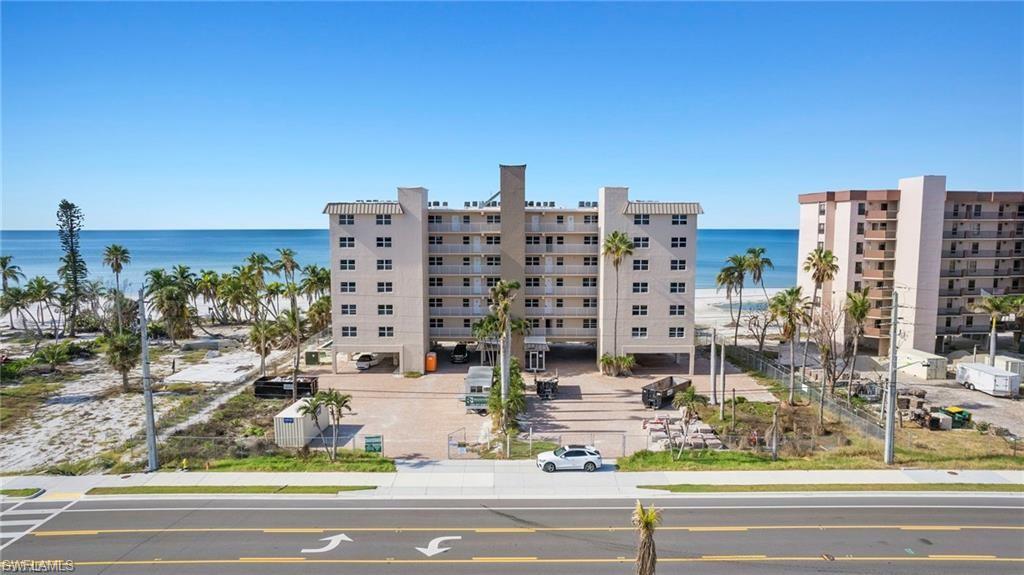 EDEN HOUSE CONDO - Residential