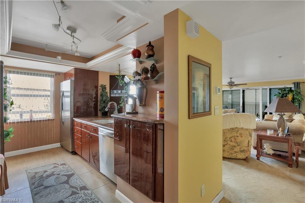 EDEN HOUSE CONDO - Residential