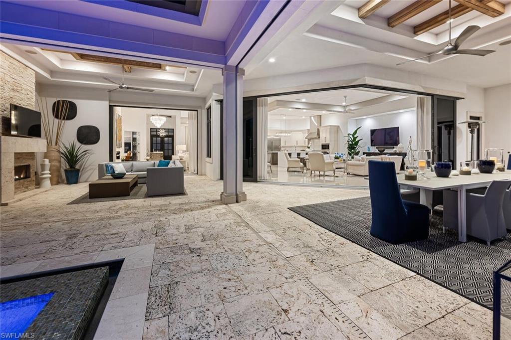 BAY WOODS - Residential