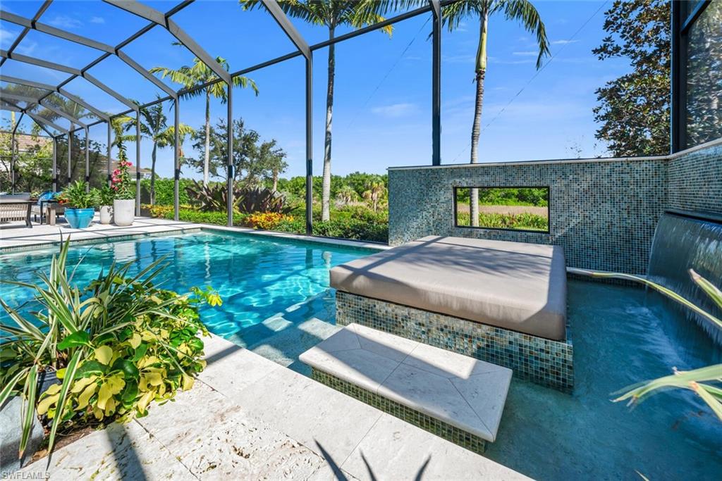 BAY WOODS - Residential