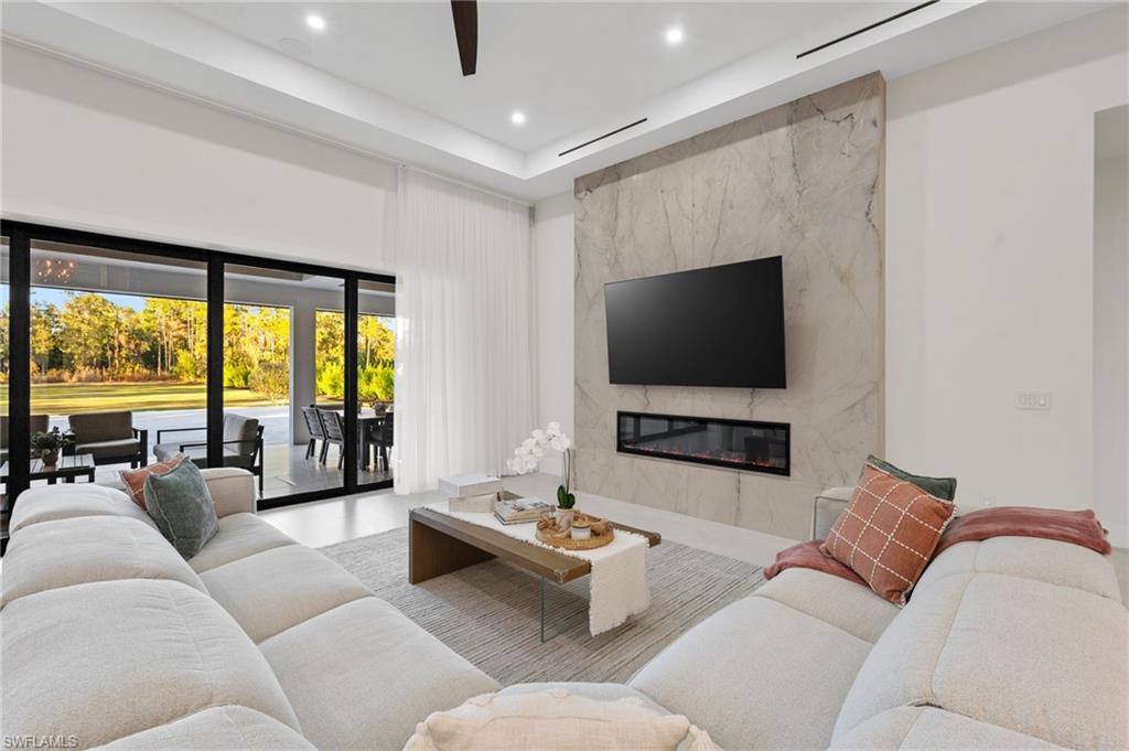 GOLDEN GATE ESTATES - Residential