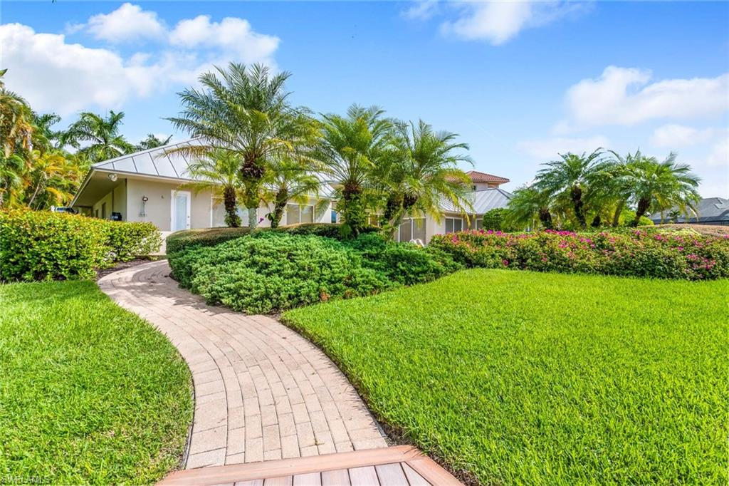 AQUALANE SHORES - Residential