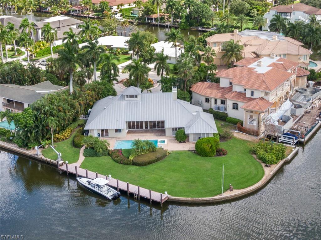 AQUALANE SHORES - Residential