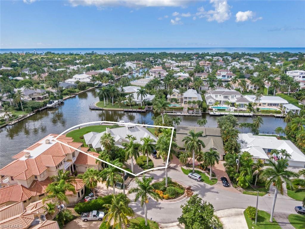 AQUALANE SHORES - Residential