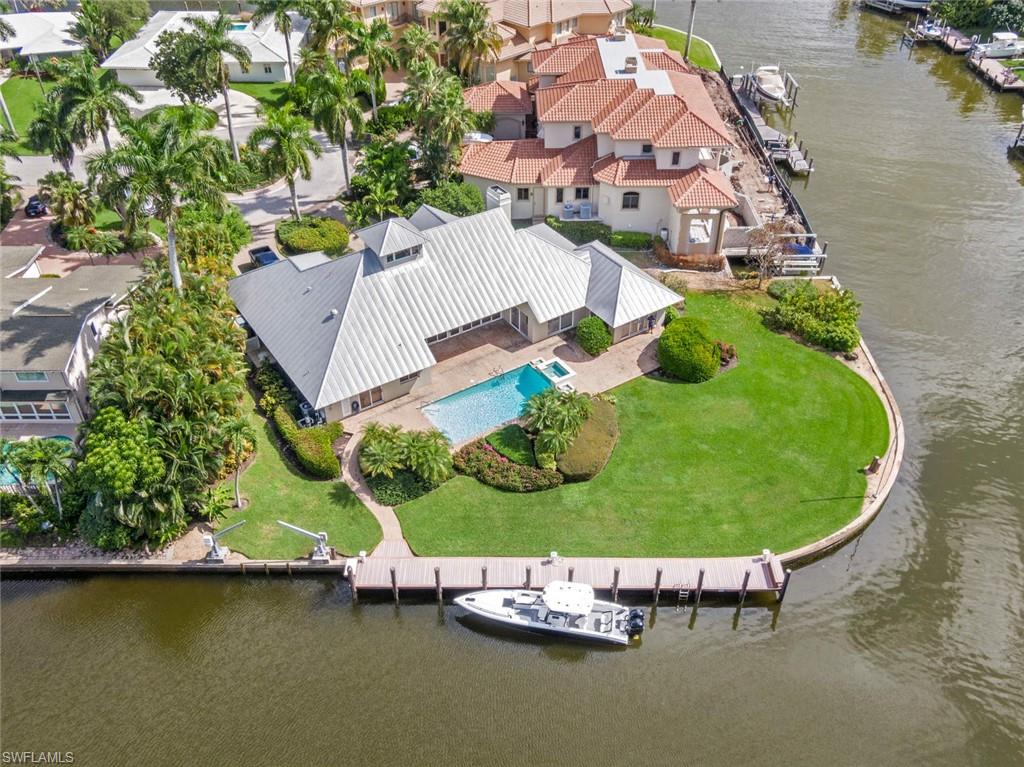 AQUALANE SHORES - Residential