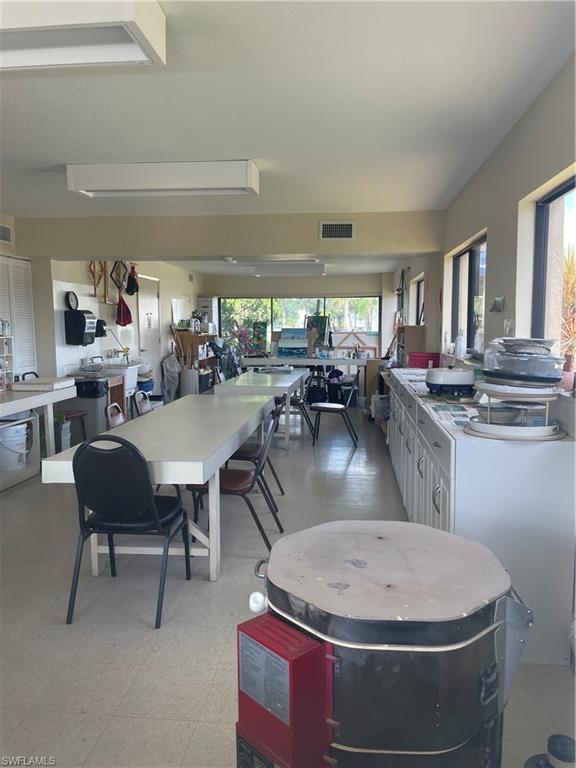 SEVEN LAKES - Residential
