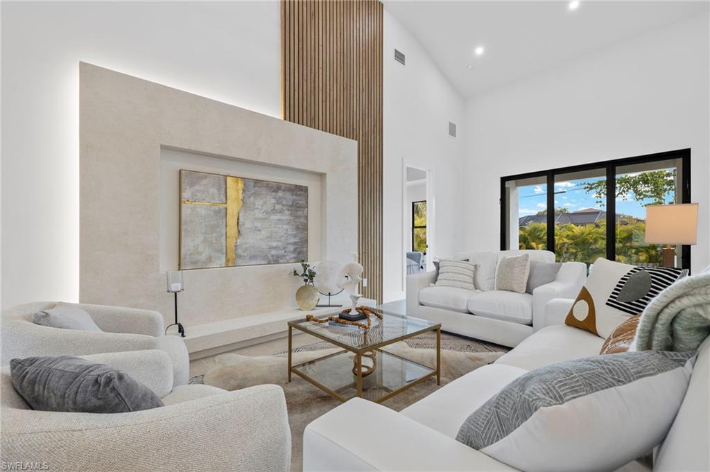 NAPLES PARK - Residential