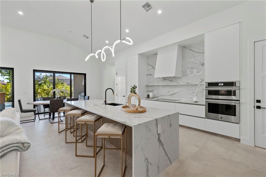 NAPLES PARK - Residential