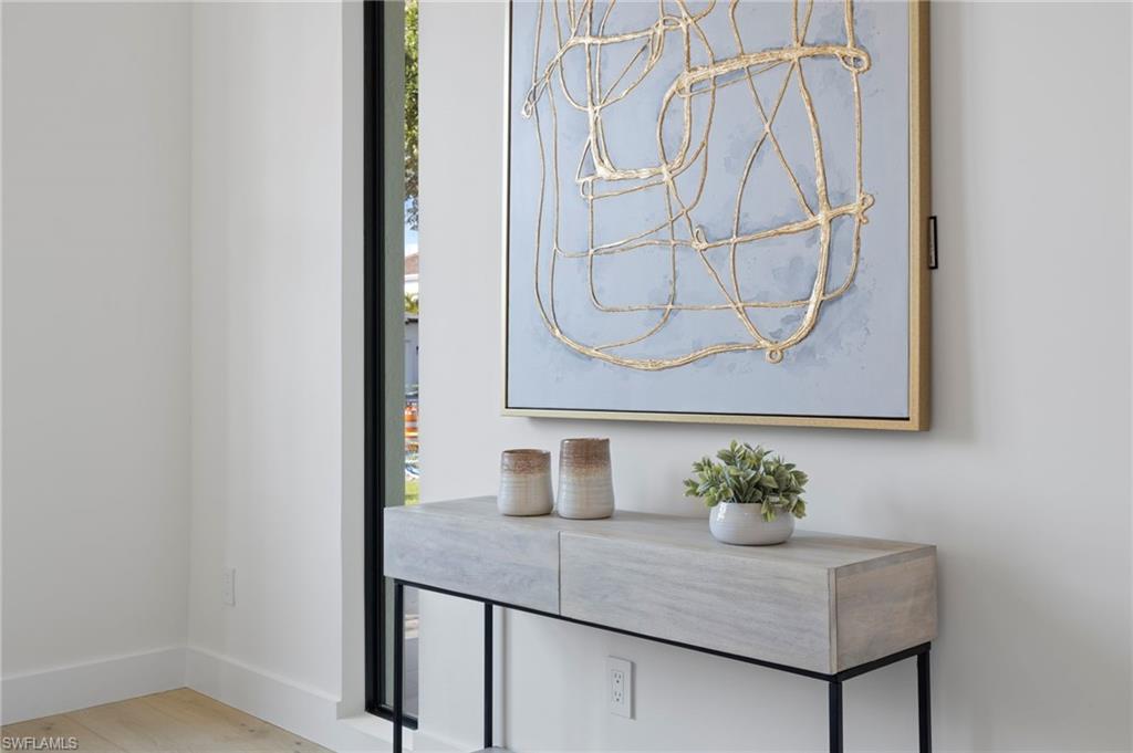 NAPLES PARK - Residential