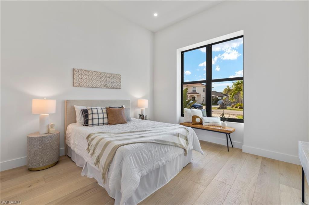 NAPLES PARK - Residential