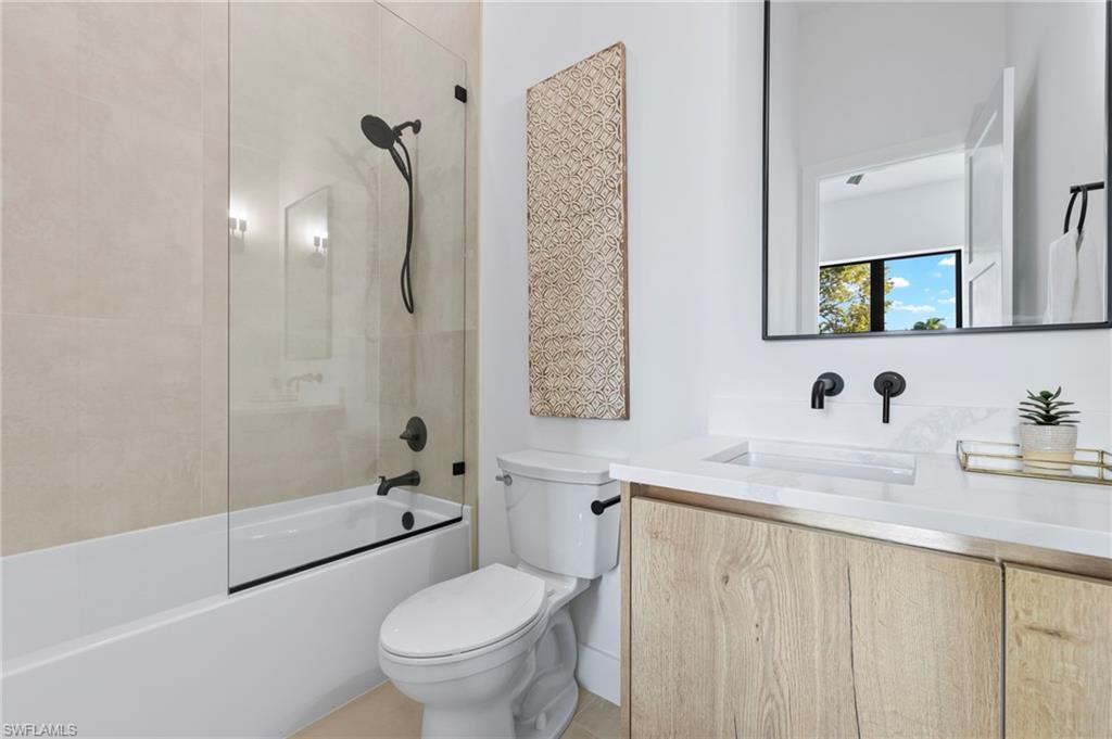 NAPLES PARK - Residential