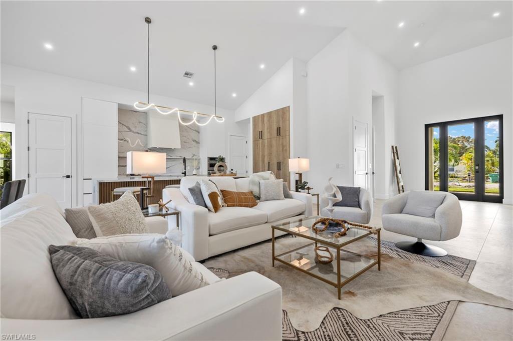 NAPLES PARK - Residential