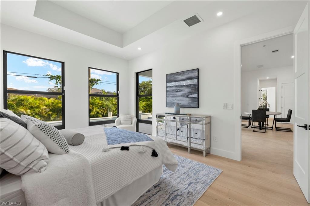 NAPLES PARK - Residential