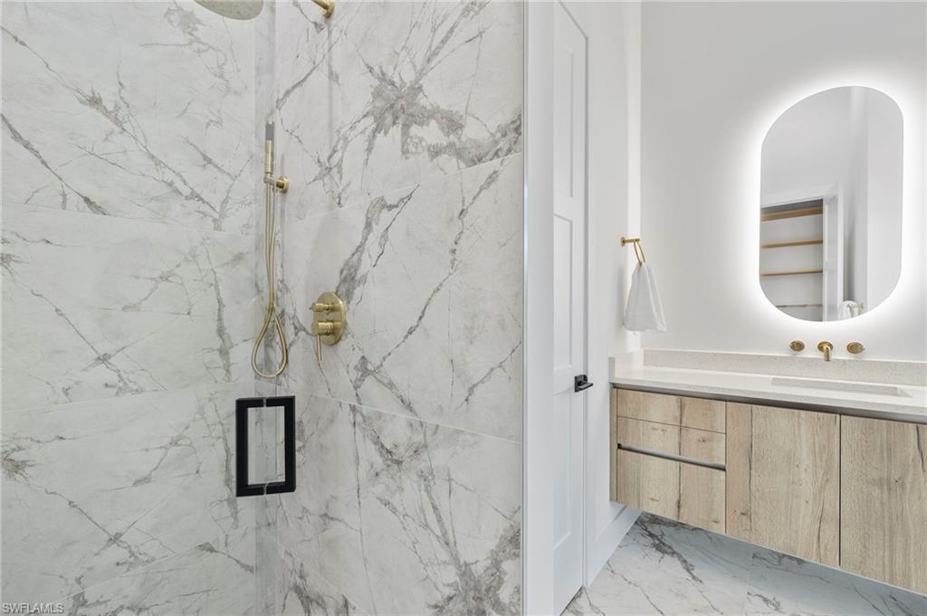 NAPLES PARK - Residential