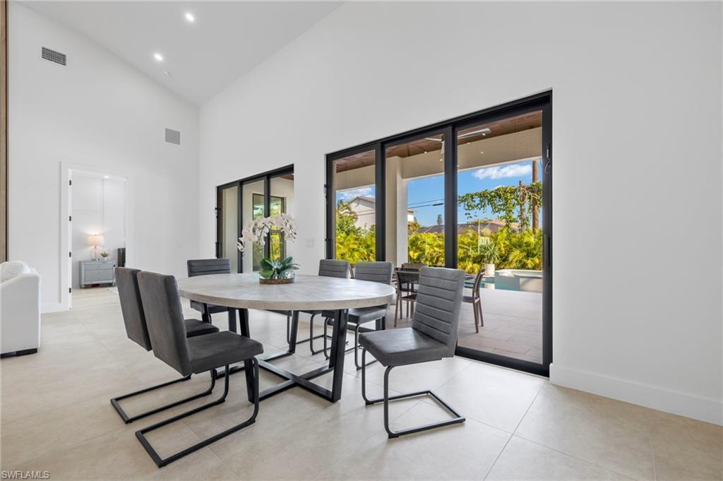 NAPLES PARK - Residential