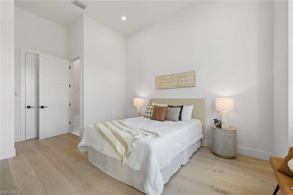 NAPLES PARK - Residential