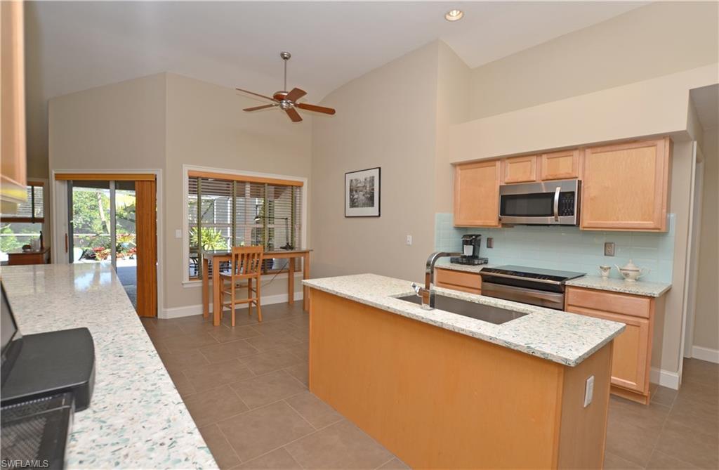 AUTUMN WOODS - Residential