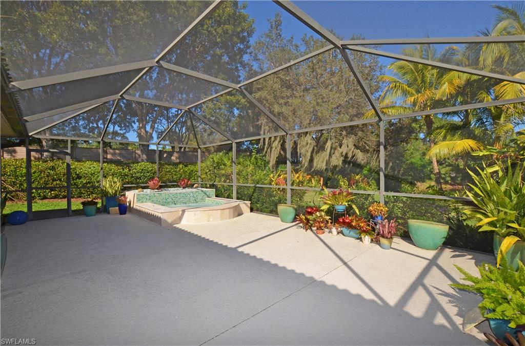 AUTUMN WOODS - Residential