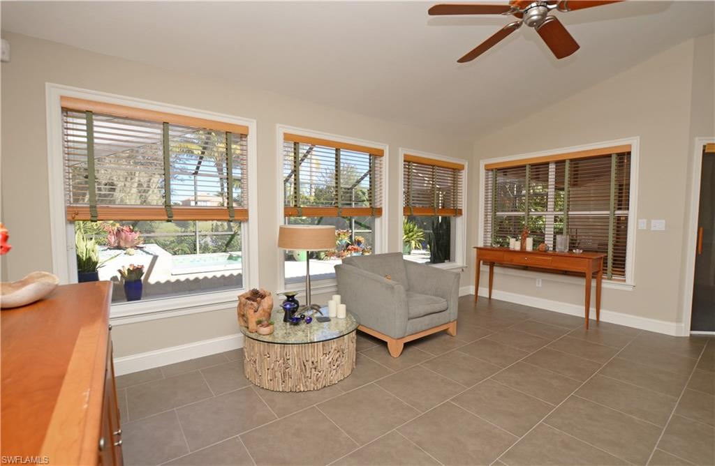 AUTUMN WOODS - Residential