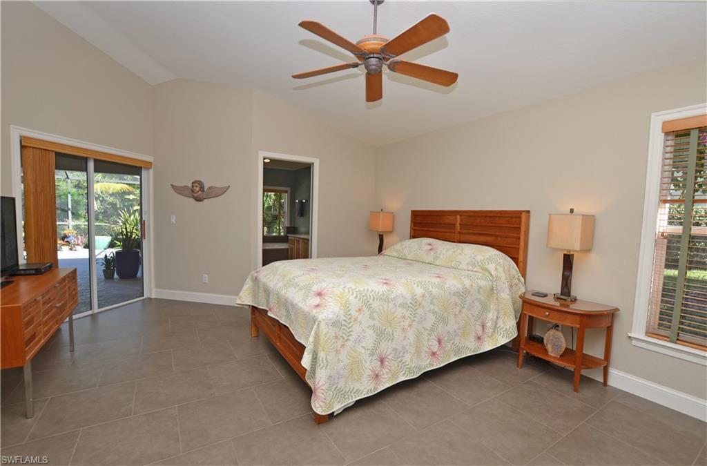 AUTUMN WOODS - Residential