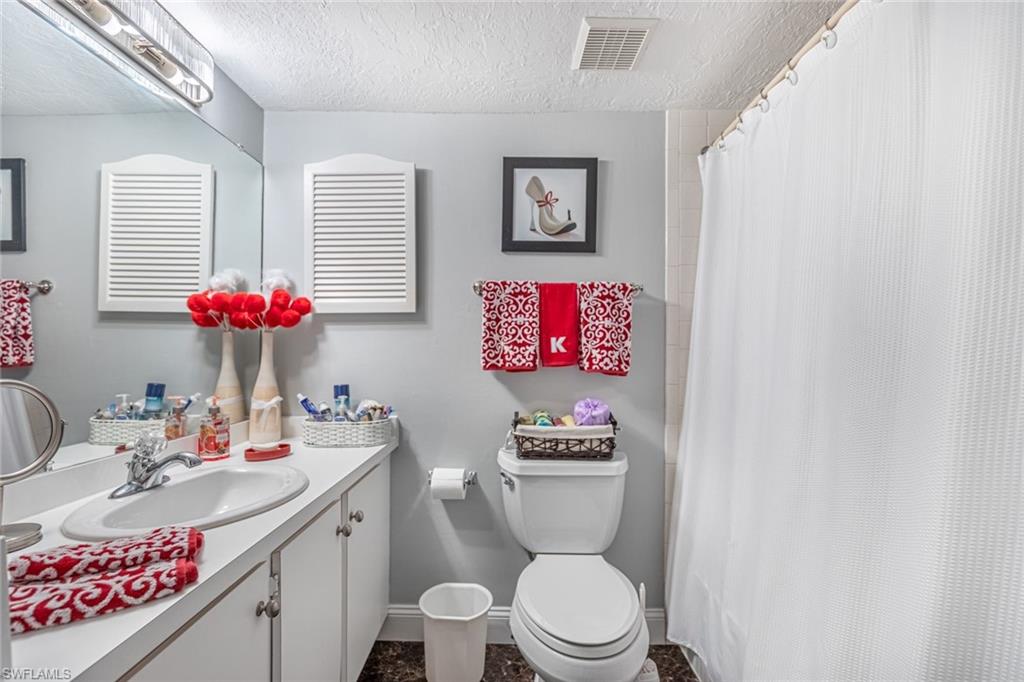 SEVEN LAKES - Residential