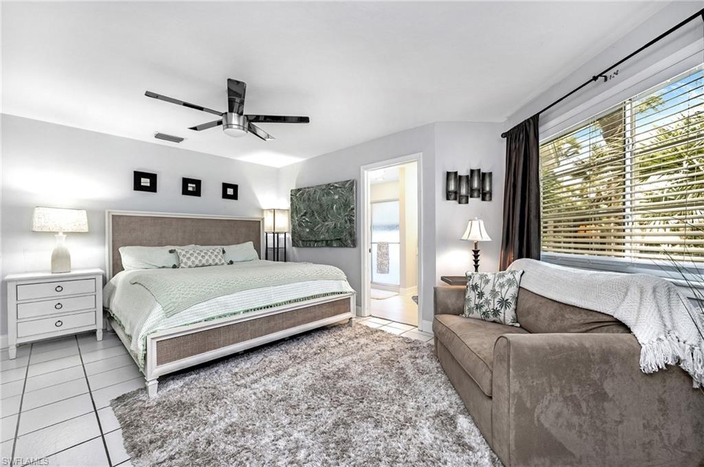 LAKESIDE CARRIAGE HOMES - Residential Lease