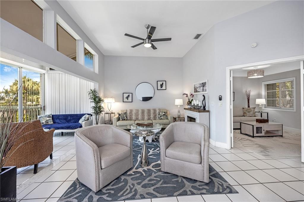 LAKESIDE CARRIAGE HOMES - Residential Lease