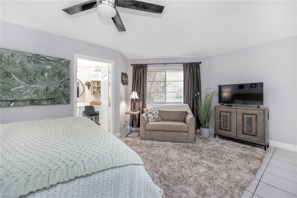 LAKESIDE CARRIAGE HOMES - Residential Lease