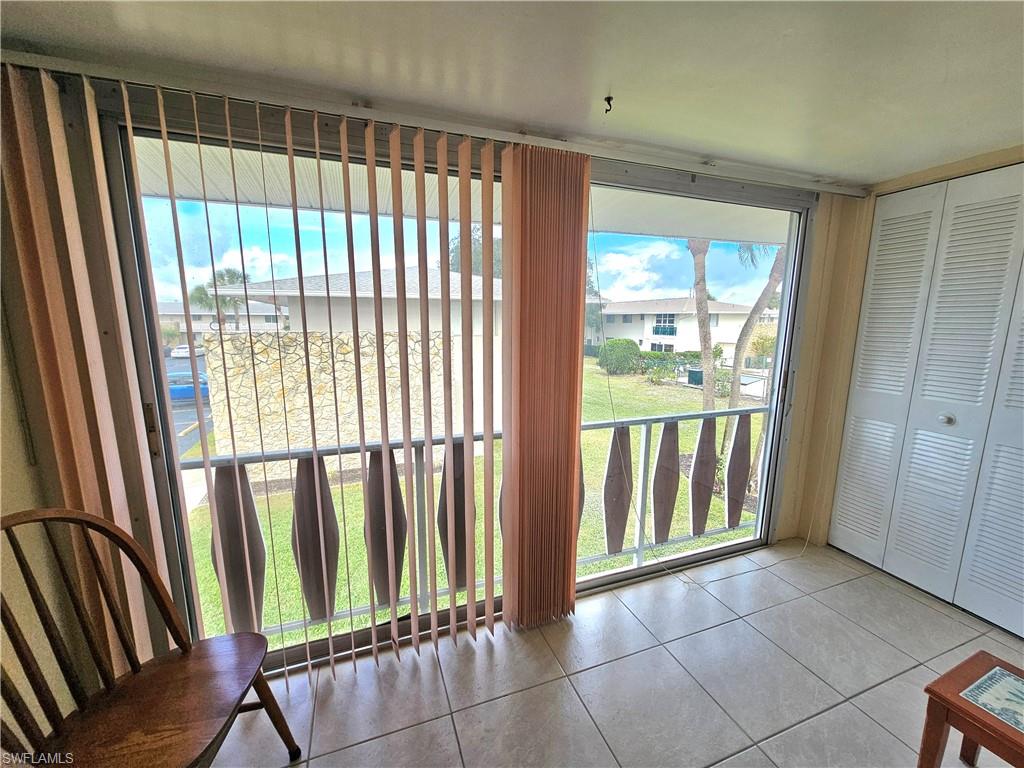 FAIRWAYS CONDO - Residential