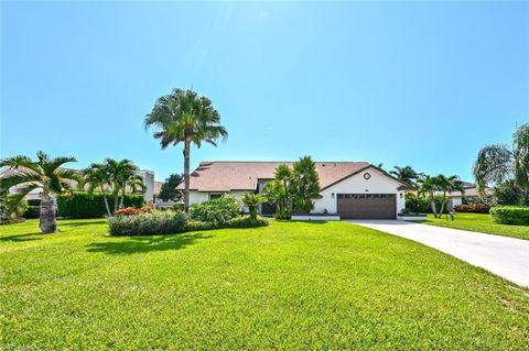 A home in NAPLES