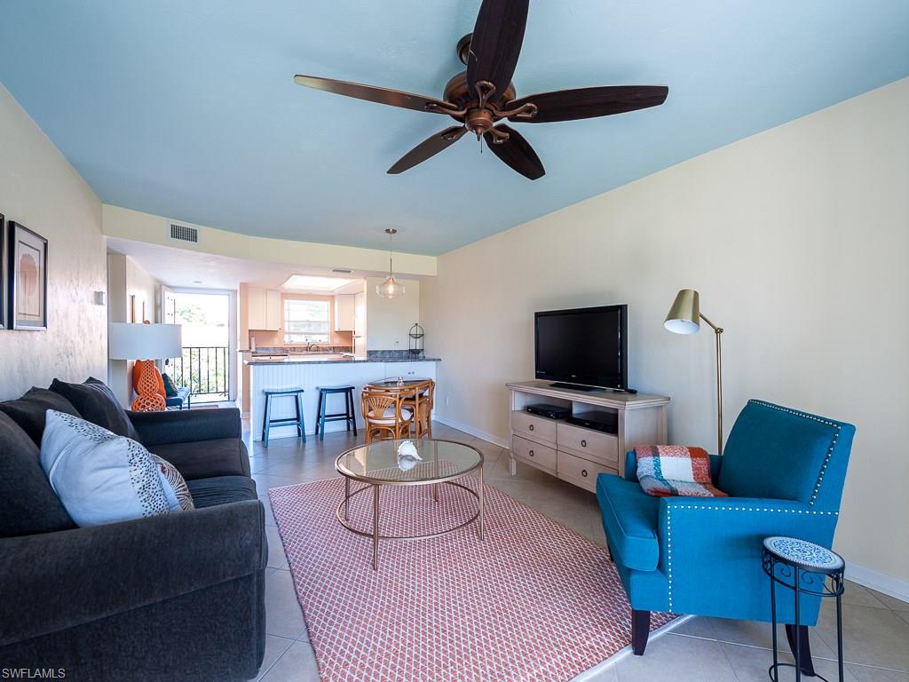 DAVIS LAKE CONDO - Residential