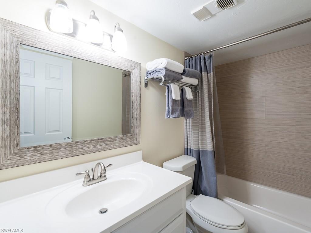 DAVIS LAKE CONDO - Residential