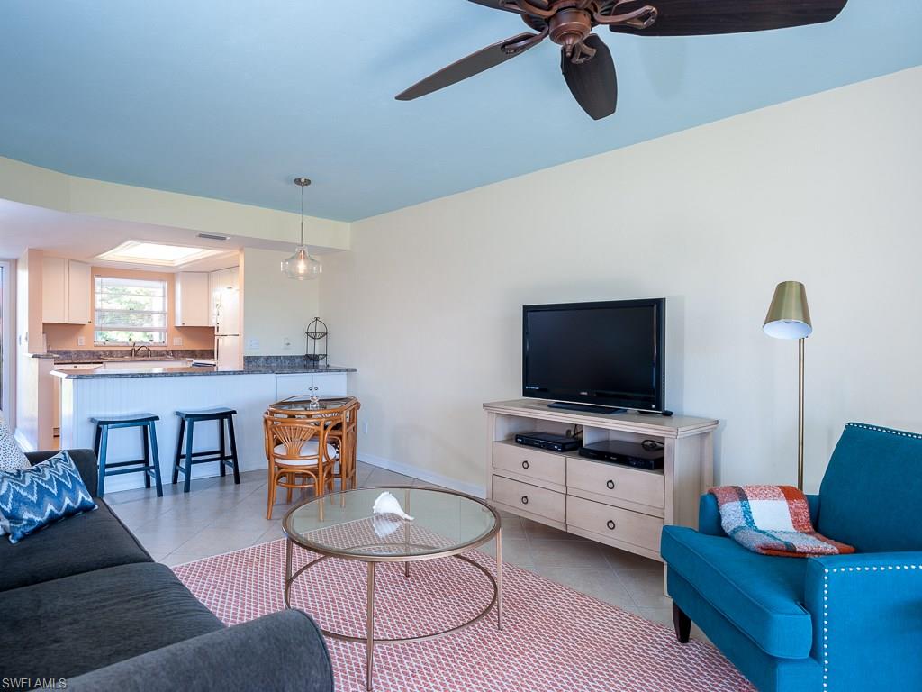 DAVIS LAKE CONDO - Residential