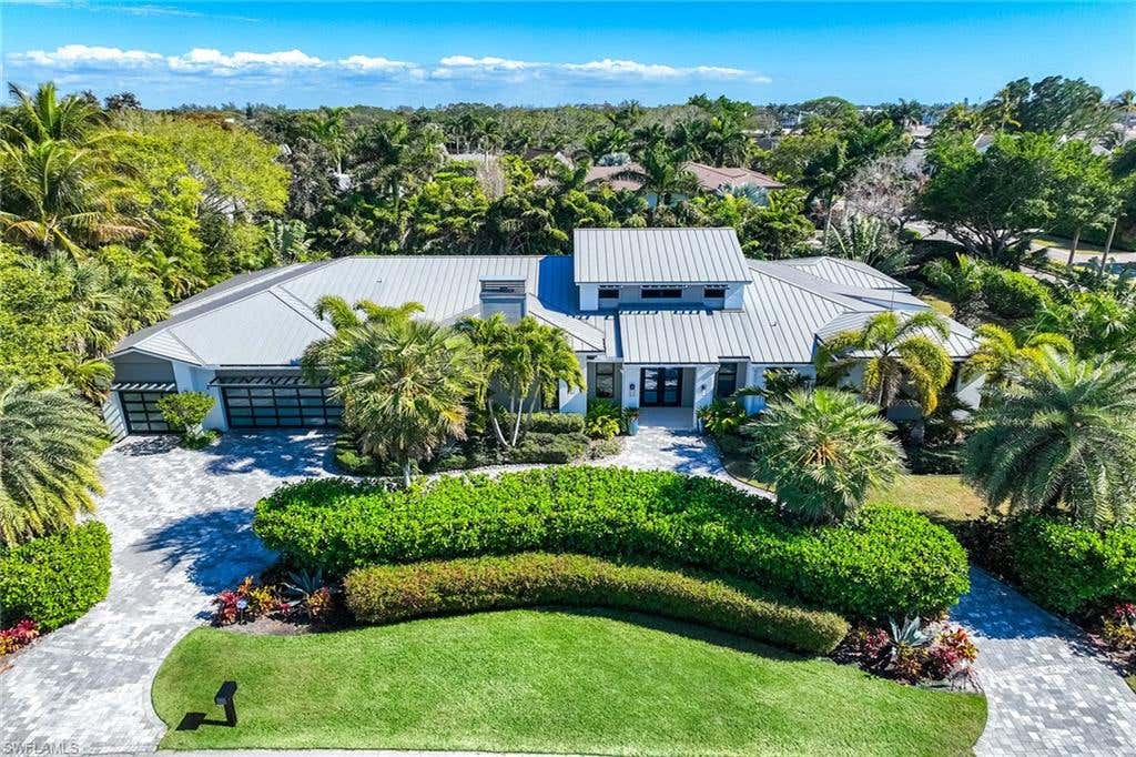 Photo of 1300 Nautilus RD, NAPLES, FL 34102 (MLS # 226007234)
