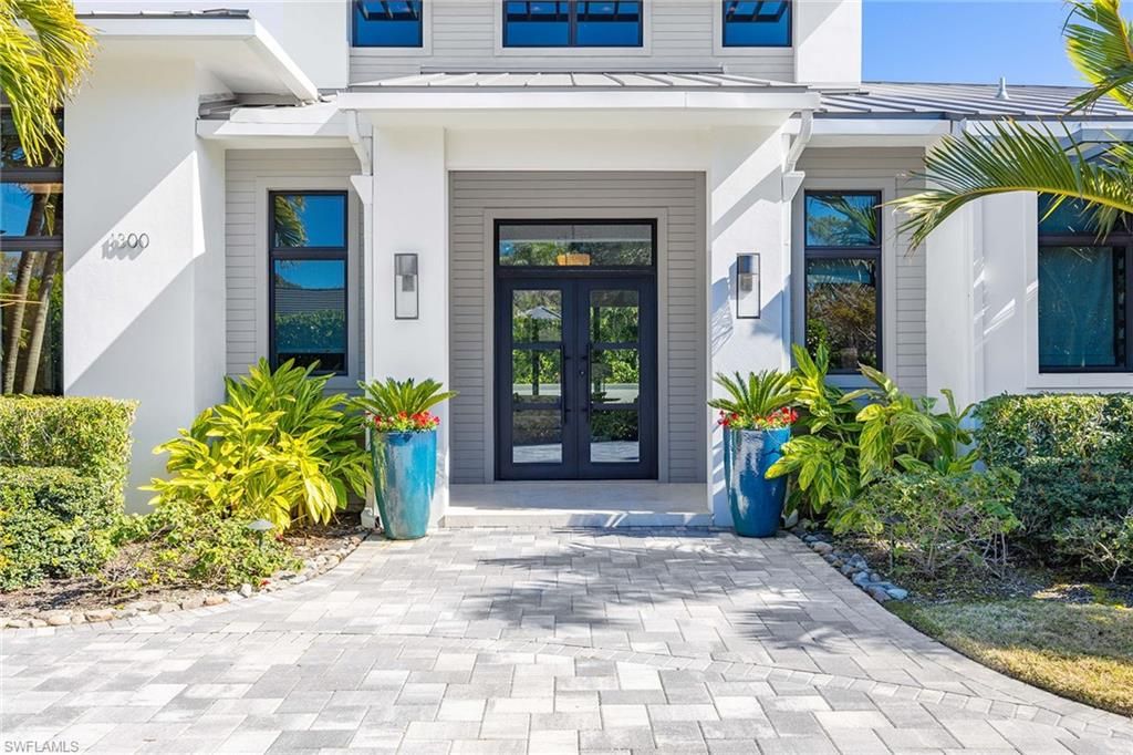 Photo of 1300 Nautilus RD, NAPLES, FL 34102 (MLS # 226007234)