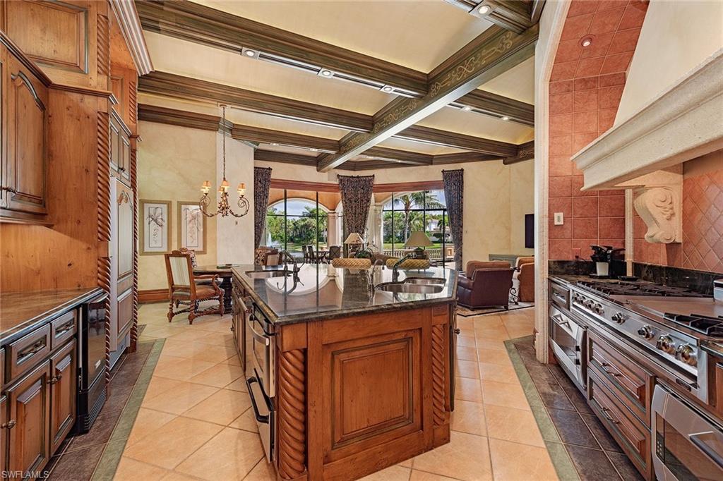 BAY COLONY SHORES - Residential