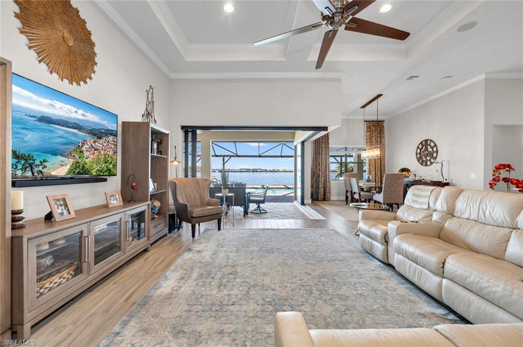 CORKSCREW SHORES - Residential