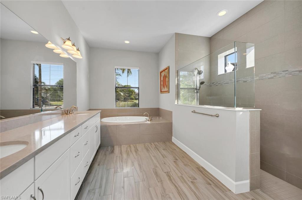 CORKSCREW SHORES - Residential