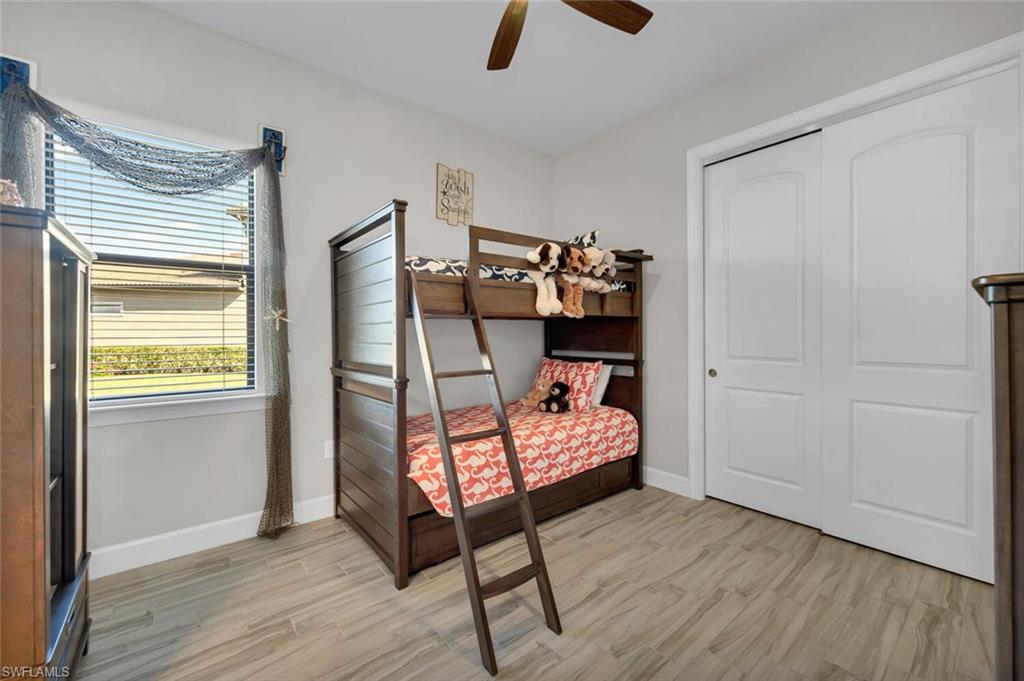 CORKSCREW SHORES - Residential