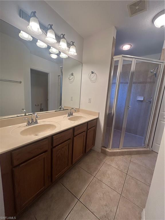 BELLA VIDA - Residential Lease