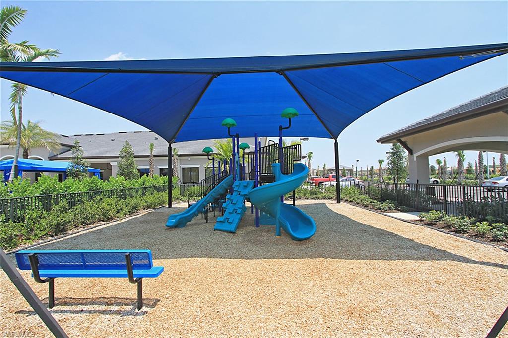 MARINA BAY - Residential Lease