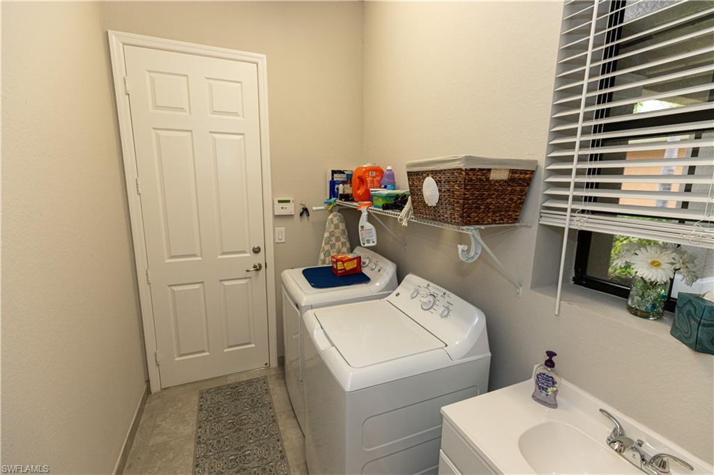 MARINA BAY - Residential Lease